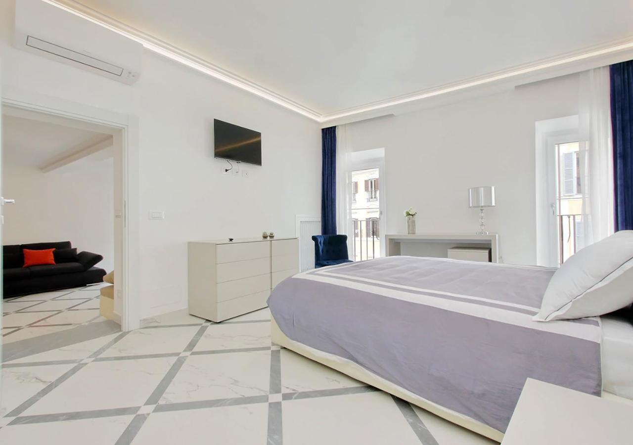 Exclusive Spagna View On Spanish Square